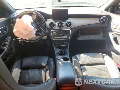 Zdjęcie 8 z 12 samochodu: 2018 MERCEDES-BENZ CLA 250 VIN:WDDSJ4EB7JN649781 - miniatura
