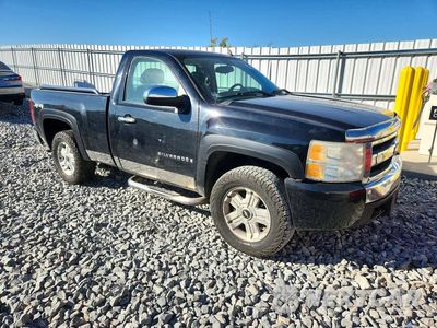 Czwarte zdjęcie samochodu z boku: 2008 CHEVROLET SILVERADO K1500 VIN:1GCEK14C88Z233982 - miniatura