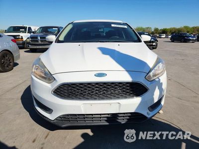 Piąte zdjęcie samochodu w środku: 2018 FORD FOCUS SE VIN:1FADP3F28JL302570 - miniatura