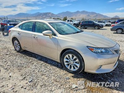 Czwarte zdjęcie samochodu z boku: 2015 LEXUS ES 300H VIN:JTHBW1GG7F2099282 - miniatura