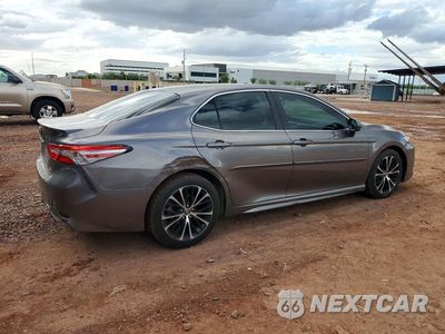 Trzecie zdjęcie samochodu z tyłu: 2018 TOYOTA CAMRY SE VIN:4T1B11HK2JU092266 - miniatura