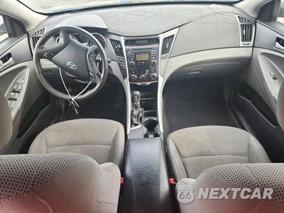 Zdjęcie 8 z 13 samochodu: 2011 HYUNDAI SONATA GLS VIN:5NPEB4ACXBH276627 - miniatura