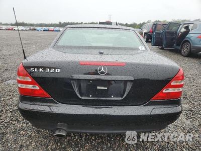 Zdjęcie 6 z 12 samochodu: 2001 MERCEDES-BENZ SLK 320 VIN:WDBKK65F21F185555 - miniatura