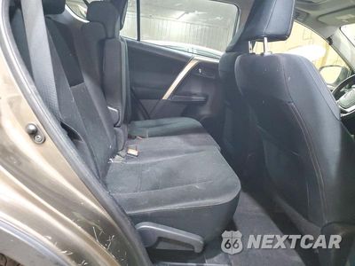 Zdjęcie 11 z 13 samochodu: 2015 TOYOTA RAV4 XLE VIN:JTMRFREVXFD142761 - miniatura