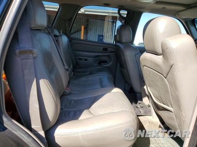 Zdjęcie 11 z 13 samochodu: 2005 GMC YUKON VIN:1GKEK13T55R276239 - miniatura