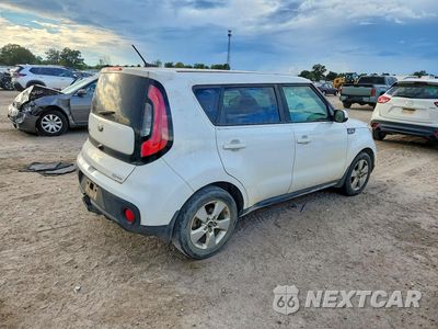 Trzecie zdjęcie samochodu z tyłu: 2018 KIA SOUL BASE VIN:KNDJN2A2XJ7889075 - miniatura