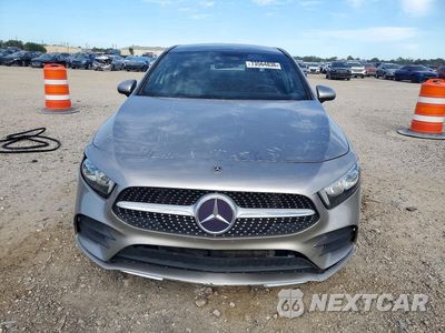 Piąte zdjęcie samochodu w środku: 2019 MERCEDES-BENZ A 220 VIN:WDD3G4EB1KW005367 - miniatura