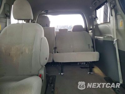 Zdjęcie 10 z 13 samochodu: 2014 TOYOTA SIENNA LE VIN:5TDKK3DC2ES525297 - miniatura
