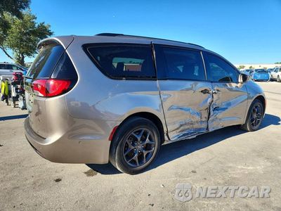 Trzecie zdjęcie samochodu z tyłu: 2018 CHRYSLER PACIFICA TOURING L VIN:2C4RC1BG4JR287168 - miniatura