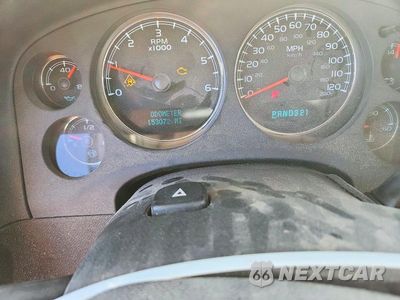 Zdjęcie 9 z 13 samochodu: 2008 CHEVROLET SUBURBAN K1500 LS VIN:3GNFK16398G146259 - miniatura