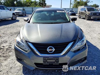 Piąte zdjęcie samochodu w środku: 2017 NISSAN ALTIMA 2.5 SV VIN:1N4AL3AP2HC289083 - miniatura