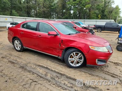 Czwarte zdjęcie samochodu z boku: 2010 LINCOLN MKS VIN:1LNHL9DR9AG616274 - miniatura