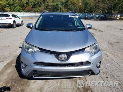 Piąte zdjęcie samochodu w środku: 2017 TOYOTA RAV4 XLE VIN:2T3RFREV3HW684189 - miniatura