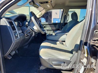 Zdjęcie 7 z 12 samochodu: 2017 RAM 2500 ST VIN:3C6UR5CJ3HG684887 - miniatura