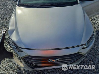 Zdjęcie 11 z 12 samochodu: 2017 HYUNDAI ELANTRA LIMITED VIN:5NPD84LF1HH045254 - miniatura