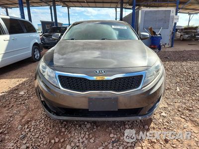 Piąte zdjęcie samochodu w środku: 2011 KIA OPTIMA LX VIN:KNAGM4A78B5074730 - miniatura