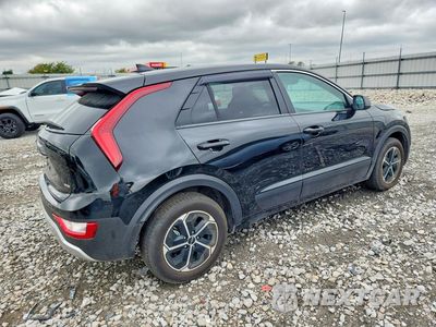 Trzecie zdjęcie samochodu z tyłu: 2026 KIA NIRO LX VIN:KNDCP3LE0T5348194 - miniatura