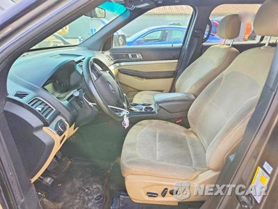 Zdjęcie 7 z 14 samochodu: 2017 FORD EXPLORER XLT VIN:1FM5K7D89HGA44957 - miniatura