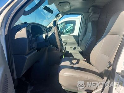 Zdjęcie 7 z 13 samochodu: 2008 FORD E250 DELIVERY VAN VIN:1FTNE24W98DA12895 - miniatura