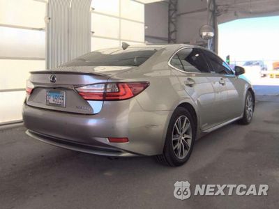 Czwarte zdjęcie samochodu z boku: 2017 LEXUS ES 300H VIN:JTHBW1GGXH2156318 - miniatura
