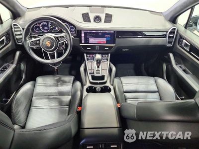 Zdjęcie 8 z 13 samochodu: 2020 PORSCHE CAYENNE E-HYBRID VIN:WP1AE2AY4LDA22570 - miniatura