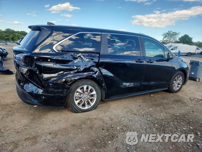 Trzecie zdjęcie samochodu z tyłu: 2025 TOYOTA SIENNA LE VIN:5TDKRKEC8SS232262 - miniatura