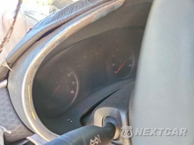 Zdjęcie 9 z 12 samochodu: 2016 CHEVROLET MALIBU LT VIN:1G1ZE5ST2GF318229 - miniatura