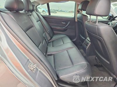 Zdjęcie 10 z 12 samochodu: 2011 BMW 3 SERIES VIN:WBAPH7G55BNM57049 - miniatura