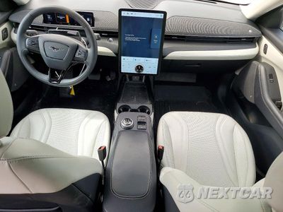 Zdjęcie 8 z 13 samochodu: 2023 FORD MUSTANG MACH-E PREMIUM VIN:3FMTK3R47PMA87073 - miniatura