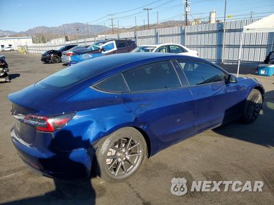 Trzecie zdjęcie samochodu z tyłu: 2018 TESLA MODEL 3 VIN:5YJ3E1EA7JF102534 - miniatura