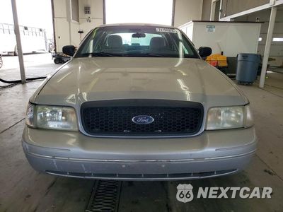 Piąte zdjęcie samochodu w środku: 2003 FORD CROWN VICTORIA VIN:2FAFP73W23X212733 - miniatura