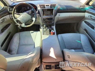 Zdjęcie 8 z 12 samochodu: 2007 LEXUS LS 460 VIN:JTHBL46F475010769 - miniatura