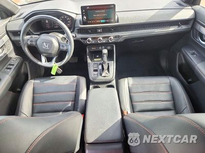 Zdjęcie 8 z 13 samochodu: 2025 HONDA CR-V SPORT-L VIN:5J6RS6H83SL000343 - miniatura