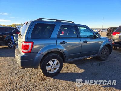 Trzecie zdjęcie samochodu z tyłu: 2010 FORD ESCAPE XLT VIN:1FMCU9DG8AKC94035 - miniatura