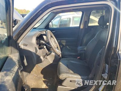 Zdjęcie 7 z 13 samochodu: 2017 JEEP PATRIOT SPORT VIN:1C4NJRBB0HD152015 - miniatura