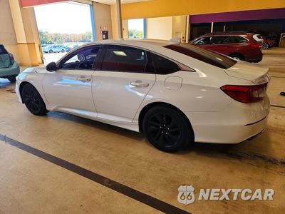 Drugie zdjęcie samochodu z przodu: 2019 HONDA ACCORD LX VIN:1HGCV1F17KA155874 - miniatura