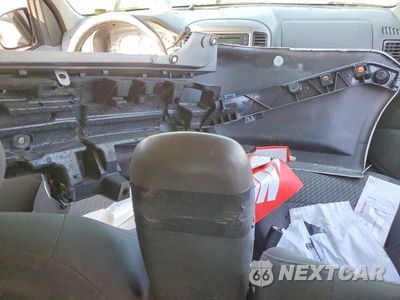 Zdjęcie 8 z 12 samochodu: 2003 FORD ESCAPE XLT VIN:1FMYU03173KE05630 - miniatura