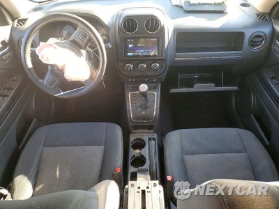 Zdjęcie 8 z 14 samochodu: 2012 JEEP PATRIOT VIN:1C4NJRAB4CD618894 - miniatura