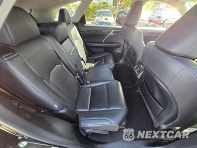 Zdjęcie 6 z 10 samochodu: 2021 LEXUS RX 350L BASE VIN:JTJAZKFA5M2027952 - miniatura