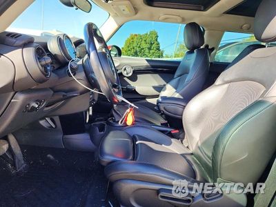 Zdjęcie 7 z 12 samochodu: 2018 MINI COOPER S VIN:WMWXP7C5XJ2A48847 - miniatura
