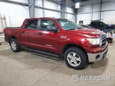 Czwarte zdjęcie samochodu z boku: 2010 TOYOTA TUNDRA CREWMAX SR5 VIN:5TFDW5F13AX120915 - miniatura