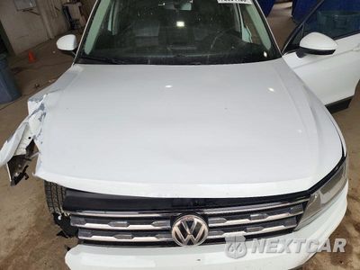 Zdjęcie 12 z 13 samochodu: 2018 VOLKSWAGEN TIGUAN SE VIN:3VV3B7AX6JM096700 - miniatura