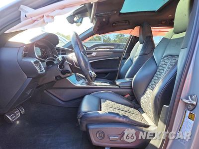 Zdjęcie 7 z 12 samochodu: 2021 AUDI RS6 VIN:WUA1CBF27MN908635 - miniatura