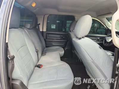 Zdjęcie 10 z 13 samochodu: 2019 RAM 1500 CLASSIC TRADESMAN VIN:1C6RR6KG8KS552242 - miniatura