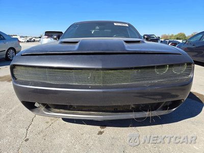 Piąte zdjęcie samochodu w środku: 2018 DODGE CHALLENGER SXT VIN:2C3CDZAG1JH242444 - miniatura