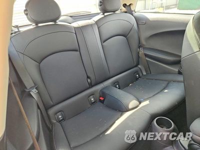 Zdjęcie 10 z 12 samochodu: 2021 MINI COOPER VIN:WMWXR3C01M2N55032 - miniatura