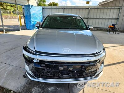 Piąte zdjęcie samochodu w środku: 2026 HYUNDAI SONATA HYBRID BLUE VIN:KMHL24JJ1TA180962 - miniatura