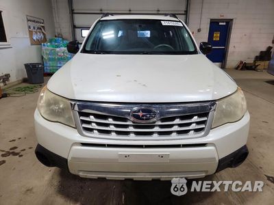 Piąte zdjęcie samochodu w środku: 2011 SUBARU FORESTER 2.5X VIN:JF2SHBBC9BH731102 - miniatura