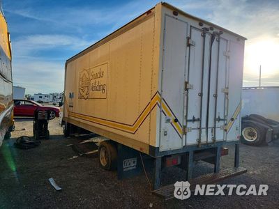 Drugie zdjęcie samochodu z przodu: 2005 MITSUBISHI FE649 BOX TRUCK VIN:JL6BBH1S35K005889 - miniatura
