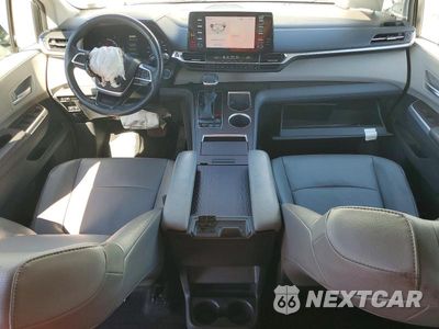Zdjęcie 8 z 14 samochodu: 2022 TOYOTA SIENNA XLE VIN:5TDYRKEC4NS098588 - miniatura